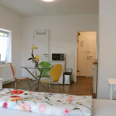 Helles Apartment Fuer 1-2 Pers. Mit Parkplatz Und Wifi Kraiburg am Inn Экстерьер фото