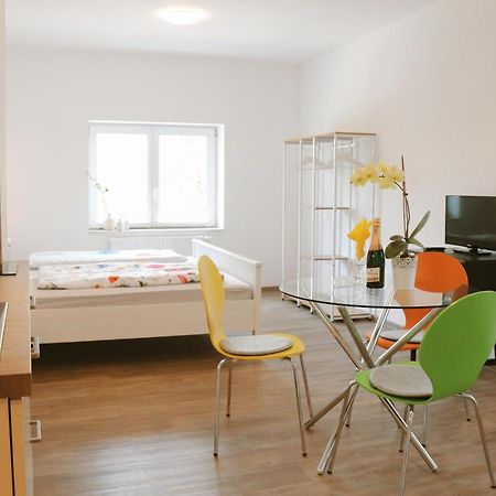 Helles Apartment Fuer 1-2 Pers. Mit Parkplatz Und Wifi Kraiburg am Inn Экстерьер фото