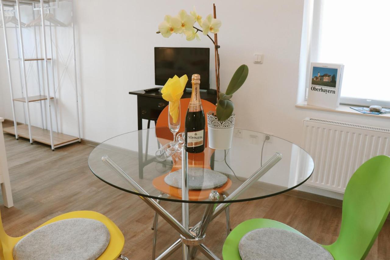 Helles Apartment Fuer 1-2 Pers. Mit Parkplatz Und Wifi Kraiburg am Inn Экстерьер фото