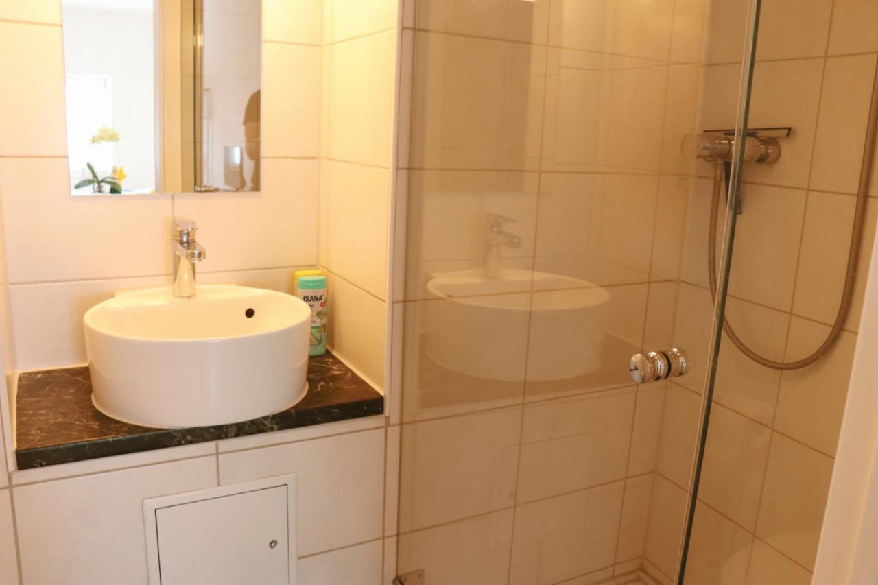 Helles Apartment Fuer 1-2 Pers. Mit Parkplatz Und Wifi Kraiburg am Inn Экстерьер фото