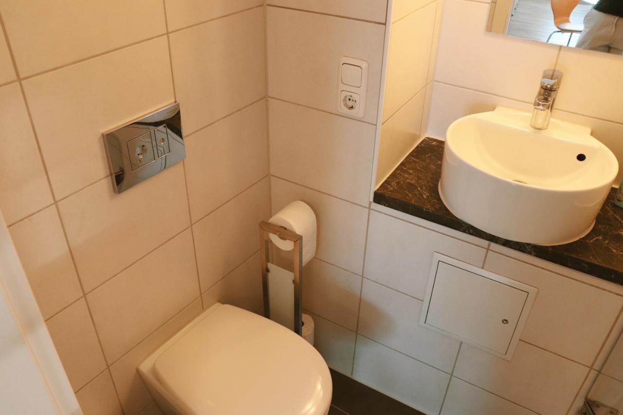 Helles Apartment Fuer 1-2 Pers. Mit Parkplatz Und Wifi Kraiburg am Inn Экстерьер фото