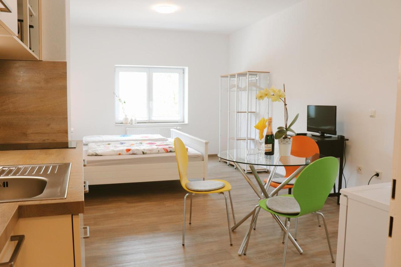 Helles Apartment Fuer 1-2 Pers. Mit Parkplatz Und Wifi Kraiburg am Inn Экстерьер фото