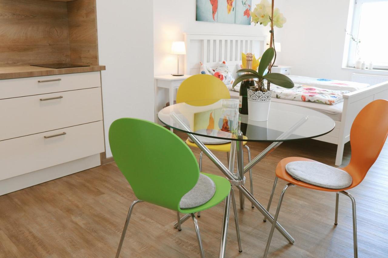 Helles Apartment Fuer 1-2 Pers. Mit Parkplatz Und Wifi Kraiburg am Inn Экстерьер фото